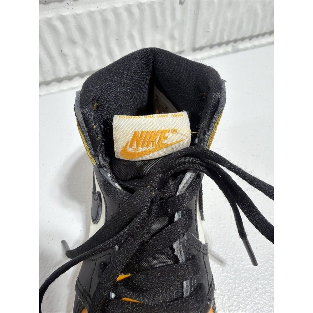 Size 8C - Jordan 1 High Black, Orange, White Toddler Air Jordan Retro High OG - Picture 5 of 10